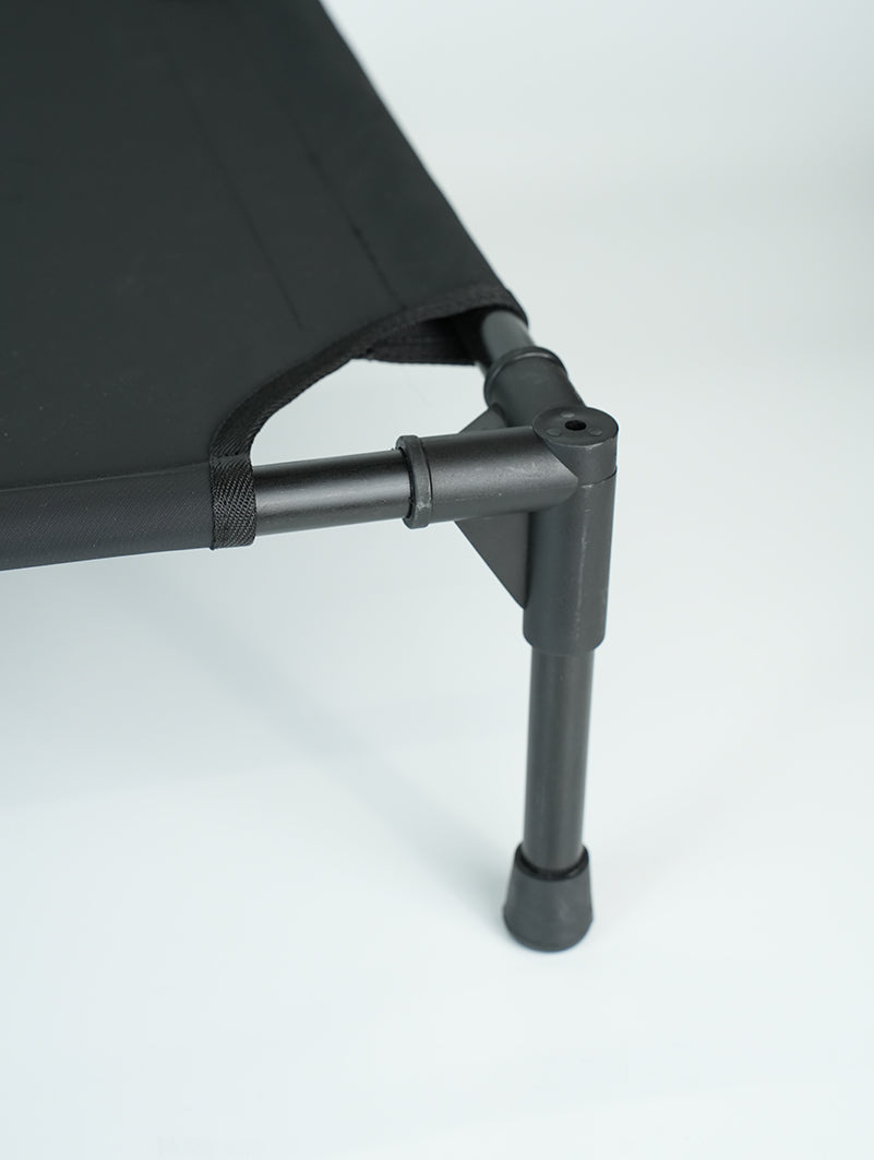 Temperature-controlled Pet camp bed